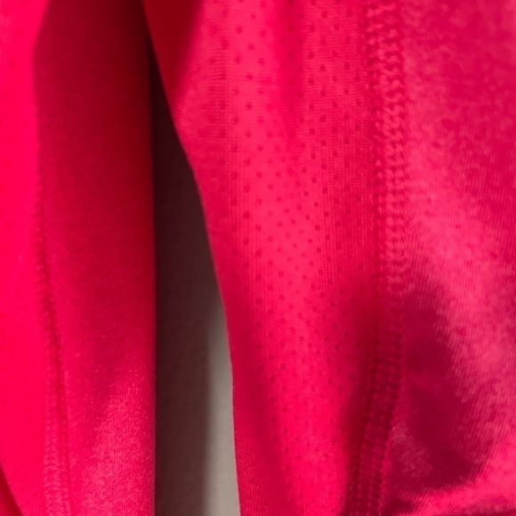 Layer 8 Performance quick dry long sleeve half zip pullover pink top. Size Small - Picture 6 of 9